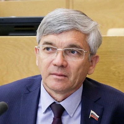 Александр Петров